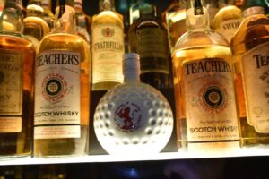 Golf ball whisky within the Collection