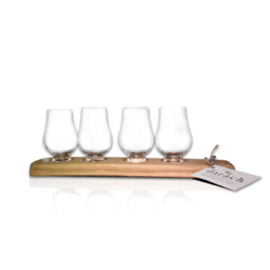 Whisky stave with 4 glasses